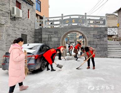 “巾帼红”抹亮冬日