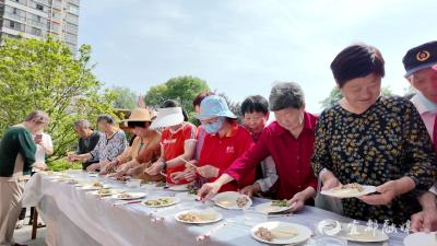 浓浓饺子香 情暖母亲节