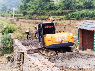 重建水毁桥 架起“连心桥”