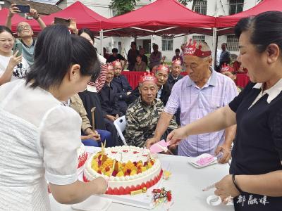 【网络中国节·端午】“粽”情端午 共享温情