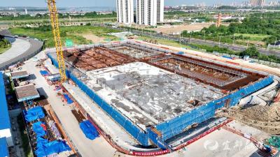 预计明年6月具备对外开放条件 宜都市游泳馆项目建设正酣