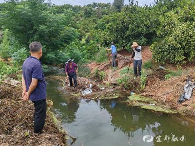 齐心抗旱，为农田“解渴”，为百姓“解忧”