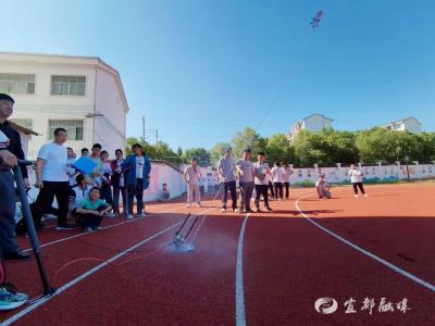 今天，宜都这所学校的“名场面”科技范十足→