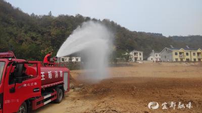 横冲村抗旱送水“润”民心