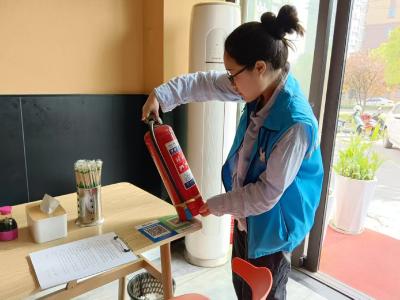 中笔社区开启安全隐患“大扫除”