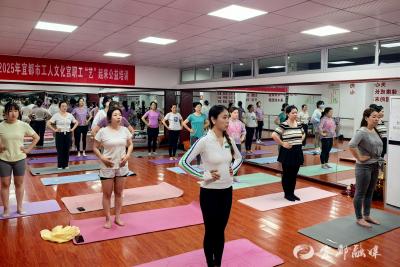 火爆！职工下班后去了这里……
