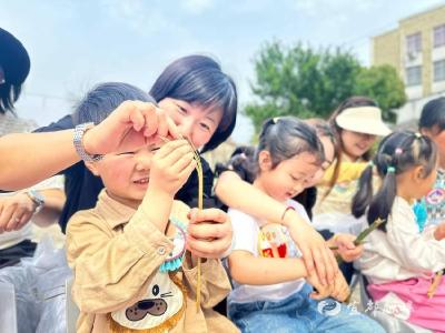 竹篾翻飞间，党建与劳动教育童真相遇