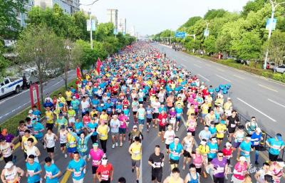 【众志成城 首创首成】 文明咸宁 幸福满城——写在咸宁成功创建全国文明城市之际