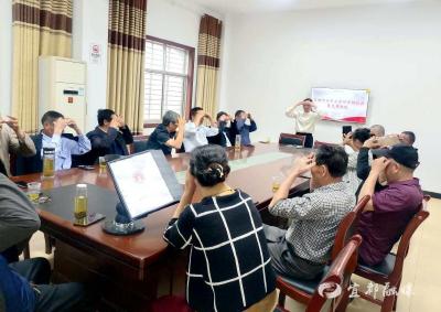 “银发”学员家门口解锁养生新技能