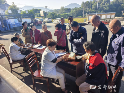 健康体检进乡村，暖心服务惠民生