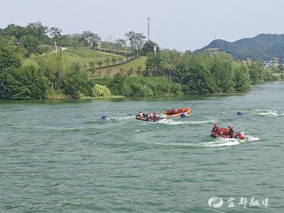 锤炼水上硬功 锻造应急尖兵