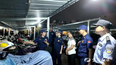 我市开展居民住宅小区消防安全夜间巡查
