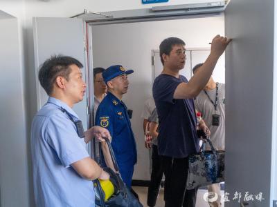 严把“生命之门”！宜都消防联合多部门开展居民住宅小区防火门专项监督抽检