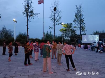 公益电影下乡 点亮乡村夏夜