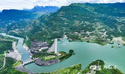 【湖北日报】湖北能源单日发电量创历史新高