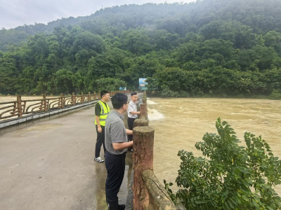 宜都全力防范应对强降雨