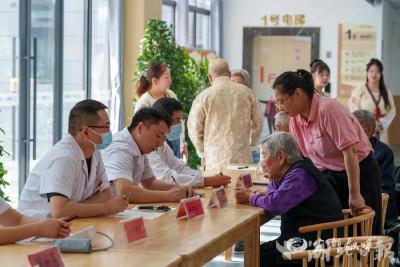 【湖北日报】巧盘活！宜都闲置校舍变“幸福家园”