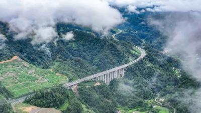 9月29日，宜张高速正式通车！