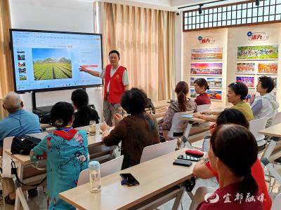 剪纸舞墨、放歌挥拍……社区公益班里的“乐和”密码
