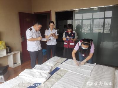 “扫描”公共场所 守护市民健康