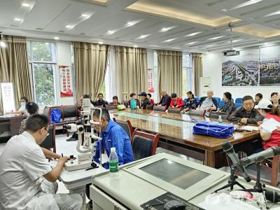眼义诊进社区，呵护光明“视”界