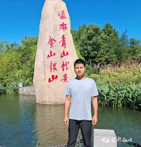 宜都“新农人”王明： 把“迷彩初心”种进田野