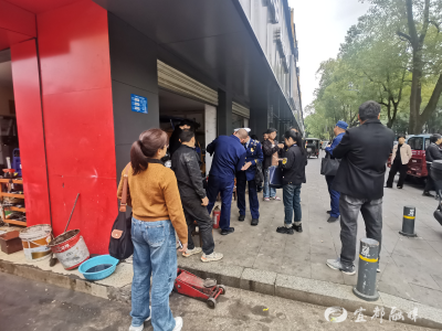 拧紧“安全阀”！多部门联合排查宜都商城“三合一”场所