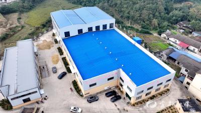 松木坪镇：粮食烘干中心满负荷运转 全链条服务助力秋粮归仓