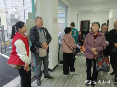体检进社区 温情暖银龄