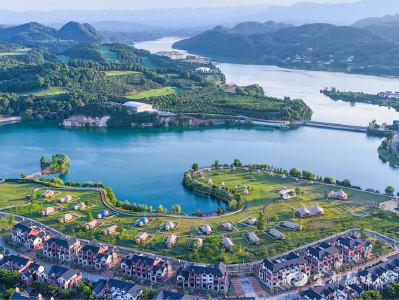 周末见！央视知名主持人朱迅要来宜都清江湾啦～