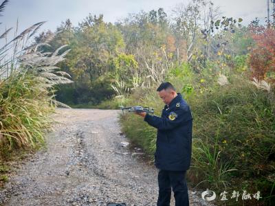 “空地一体”开展联合巡查 守护松木坪绿水青山