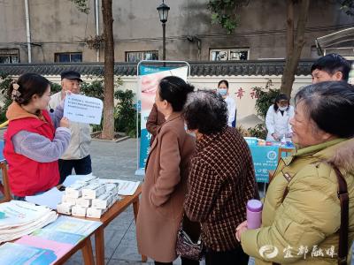 东风社区综合义诊，家门口的健康守护暖人心