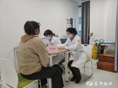 党建引领聚合力 健康义诊暖民心