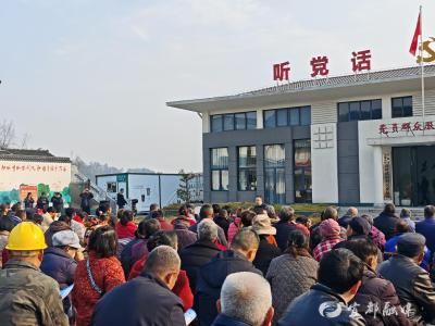 聚焦“银龄”需求，“摆摊”送服务