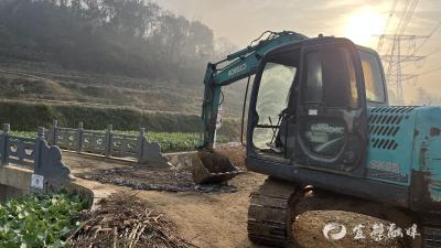 碎石铺就“连心桥”