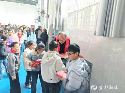 宪法进校园 法治润深山