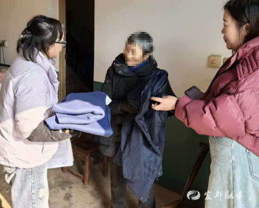 杨蓉心中的“要紧事”