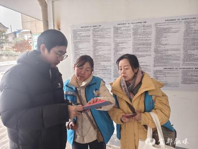 选票“敲开门” 当家“更走心”