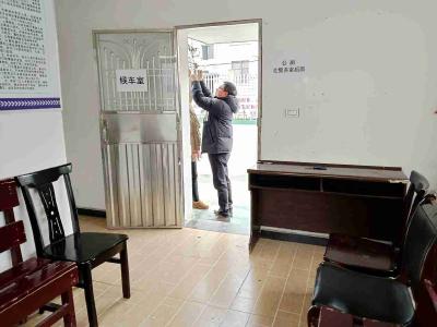 寒潮之下，湖北宜都这间40余平方米的候车室超暖心~