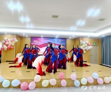 银龄绽芳华，共筑知心家