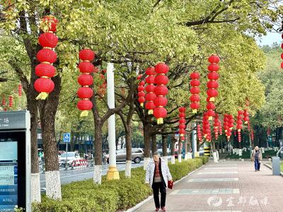 宜都新春“红”铺满大街小巷