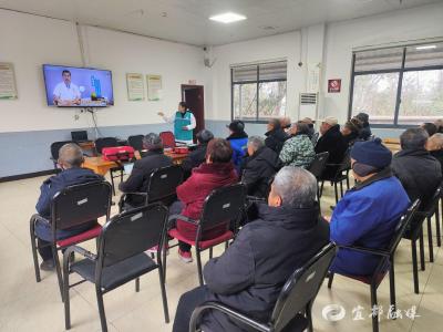 多科室联合送健康，温情义诊暖福利院