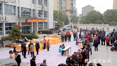 【网络中国节·春节】解放社区居民喜提“新年红包”