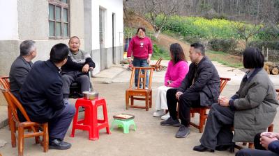 新春慰问暖人心 消费帮扶助增收