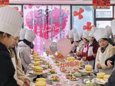 芳华聚能 “益”路生花