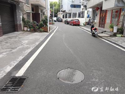 小事速办 井盖“静音”护民安