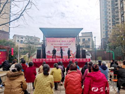 歌舞润民心 文化进小区