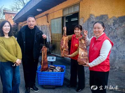 “红马甲”上街，乡村好味火了！