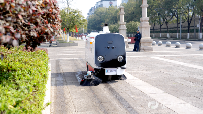 宜都公园迎来“智能管家” 无人设备集群上岗