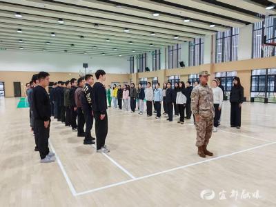 训练场为课堂，以实战淬担当